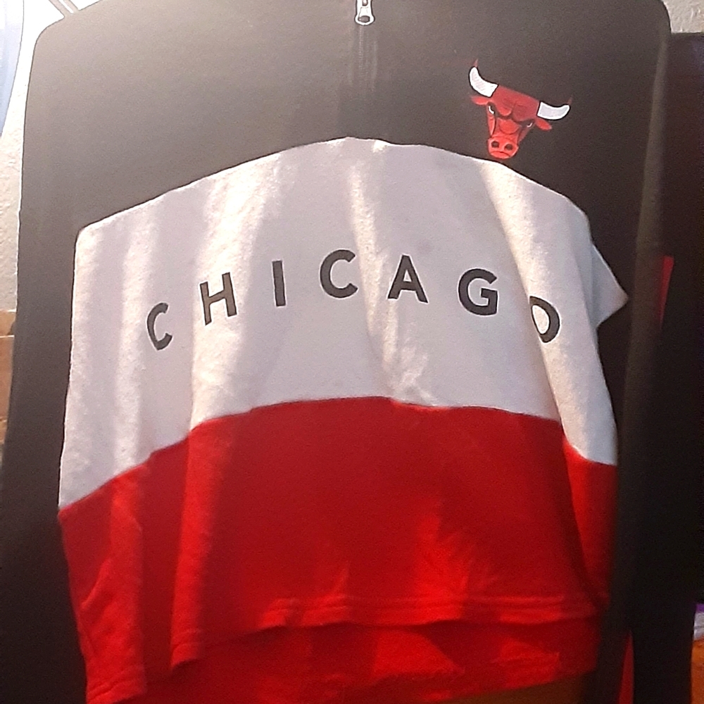 Chicago bulls belly jacket
